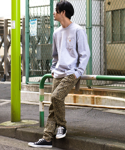 Carhartt(カーハート)の「『Carhartt/カーハート』ワンポイントポケット付きクルーネック長袖Tシャツ(Tシャツ/カットソー・メンズ・ブラック/ダークブラウン/ネイビー/ヘザーグレー/ブラウン系その他/グリーン系その他/バーガンディー/グリーン・M/L/XL/S)」の10枚目の写真