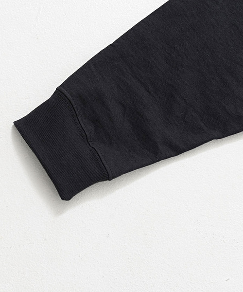 Carhartt(カーハート)の「『Carhartt/カーハート』ワンポイントポケット付きクルーネック長袖Tシャツ(Tシャツ/カットソー・メンズ・ブラック/ダークブラウン/ネイビー/ヘザーグレー/ブラウン系その他/グリーン系その他/バーガンディー/グリーン・M/L/XL/S)」の17枚目の写真