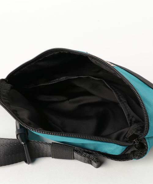 OUTDOOR PRODUCTS（アウトドアプロダクツ）の「ウエストバッグ　101147（ボディバッグ/ウエストポーチ・メンズ・ブラック/ブルー系その他/ブラウン系その他・FREE）」の5枚目の写真