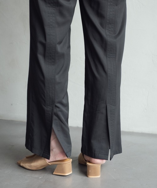 Aunt Marie's（アントマリーズ）の「AUNT MARIE’S　ステッチバックスリットワイドパンツ（その他パンツ・レディース・ブラック/イエロー・FREE）」の13枚目の写真