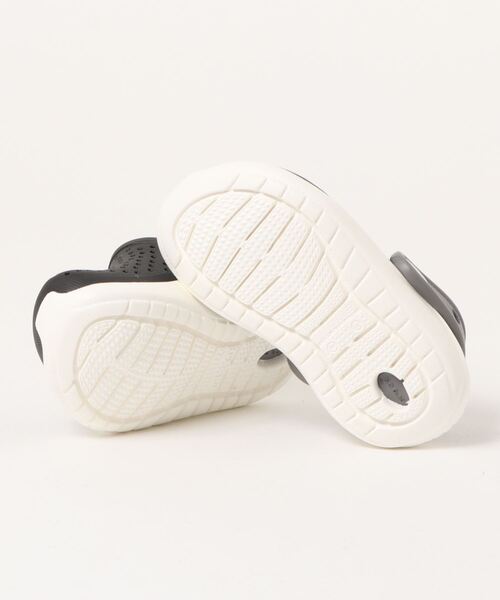 crocs（クロックス）の「クロックス crocs ライトライド クロッグ キッズ　LiteRide Clog K（サンダル・キッズ・ブラック×ホワイト/ライム/ブルー/ネイビー×ホワイト/ピンク・15cm/18cm/14cm/19cm/20cm/21cm/16.5cm/17.5cm/18.5cm/15.5cm/19.5cm）」の7枚目の写真