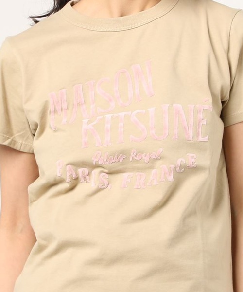 Maison Kitsune（メゾンキツネ）の「PALAIS ROYAL CLASSIC TEE-SHIRT（Tシャツ/カットソー・レディース・ベージュ/ライトピンク・L/XS/S/M）」の5枚目の写真