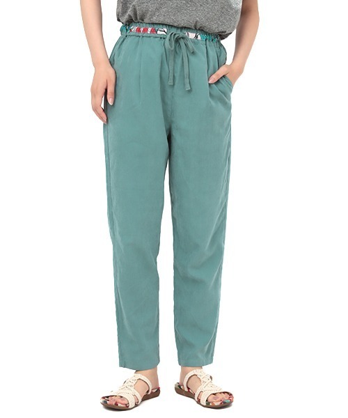 チチカカ（チチカカ）の「カラーピーチテーパードパンツ（その他パンツ・レディース・グリーン/マスタード/チャコールグレー・LARGE/MEDIUM）」の10枚目の写真