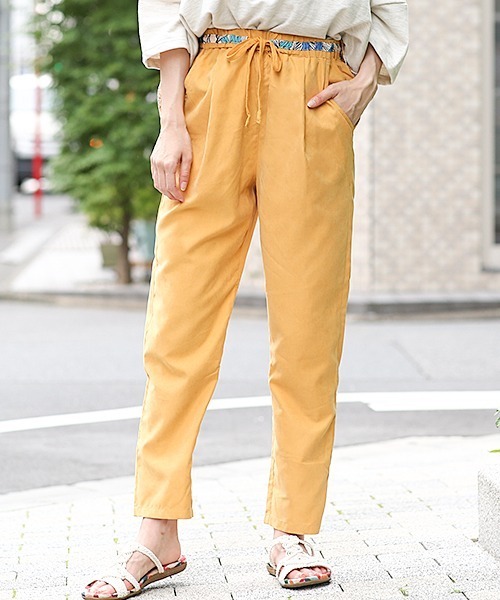 チチカカ（チチカカ）の「カラーピーチテーパードパンツ（その他パンツ・レディース・グリーン/マスタード/チャコールグレー・LARGE/MEDIUM）」の5枚目の写真