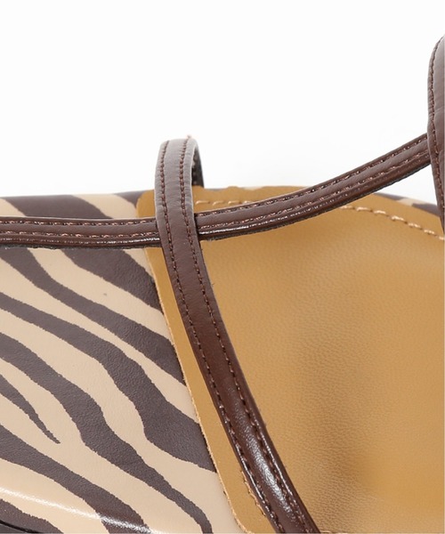 LE TALON（ルタロン）の「GRISE 5cmダブルTストサンダル◆（サンダル・レディース・ベージュ/ブラウン/ブラック系その他/アーミー・23cm/24cm/25cm/23.5cm/24.5cm/22.5cm/22cm）」の12枚目の写真