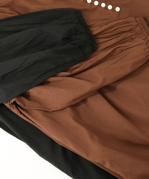 audrey and john wad(オードリーアンドジョンワッド)の「インド綿エリ付ギャザー(ワンピース・レディース・ブラック/ブラウン・M)」の3枚目の写真