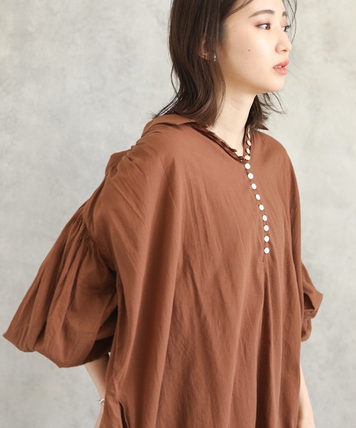 audrey and john wad(オードリーアンドジョンワッド)の「インド綿エリ付ギャザー(ワンピース・レディース・ブラック/ブラウン・M)」の11枚目の写真