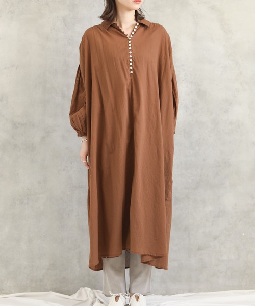 audrey and john wad(オードリーアンドジョンワッド)の「インド綿エリ付ギャザー(ワンピース・レディース・ブラック/ブラウン・M)」の17枚目の写真