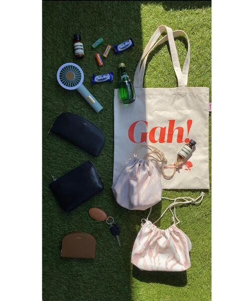 coen by SIZU（コーエンバイシズ）の「coen by SIZU プリント巾着バッグ（ショルダーバッグ・レディース・ベージュ/ピンク・FREE）」の3枚目の写真