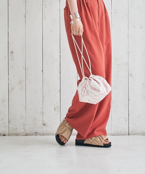 coen by SIZU（コーエンバイシズ）の「coen by SIZU プリント巾着バッグ（ショルダーバッグ・レディース・ベージュ/ピンク・FREE）」の17枚目の写真