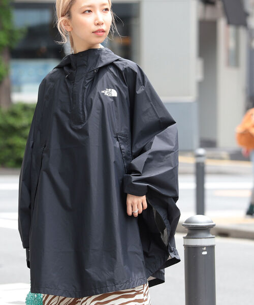 Ray BEAMS（レイビームス）の「THE NORTH FACE / Access Poncho（ポンチョ・レディース・ブラウン/ブラック・ONE SIZE）」の3枚目の写真