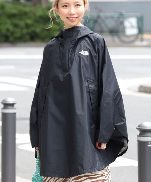 Ray BEAMS（レイビームス）の「THE NORTH FACE / Access Poncho（ポンチョ・レディース・ブラウン/ブラック・ONE SIZE）」の14枚目の写真