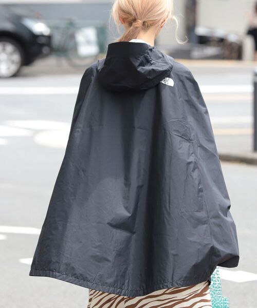 Ray BEAMS（レイビームス）の「THE NORTH FACE / Access Poncho（ポンチョ・レディース・ブラウン/ブラック・ONE SIZE）」の12枚目の写真