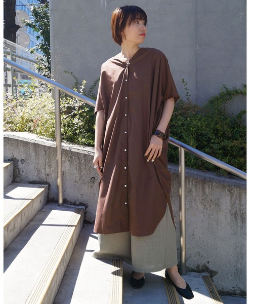 NICOLE white（ニコルホワイト）の「後ろリボンワンピース（ワンピース・レディース・ブラウン/カーキ/ブラック・FREE）」の8枚目の写真