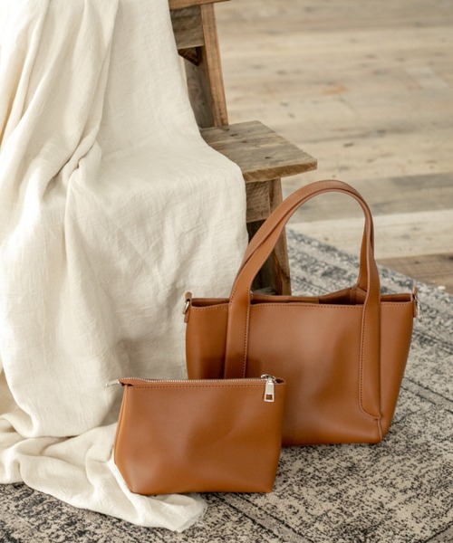 Ambre Neige（アンブルネージュ）の「【ポーチ付き】2WAYトートバック／WEB/EC限定商品（ショルダーバッグ・レディース・アイボリー/マスタード/キャメル・FREE）」の3枚目の写真