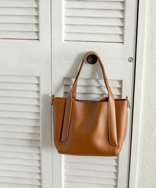 Ambre Neige（アンブルネージュ）の「【ポーチ付き】2WAYトートバック／WEB/EC限定商品（ショルダーバッグ・レディース・アイボリー/マスタード/キャメル・FREE）」の15枚目の写真