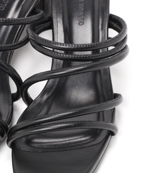 GLOBAL WORK（グローバルワーク）の「細ラインヒールサンダル/942529（サンダル・レディース・オフホワイト/ブラック/ライトグレー・MEDIUM/LARGE）」の9枚目の写真