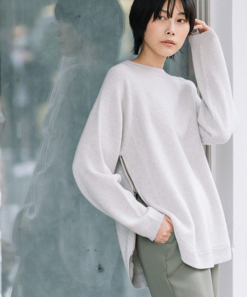 Munich（ミューニック）の「エクストラファインメリノボイルドウール　サイドジッププルオーバー（ニット/セーター・レディース・ベージュ/グリーン/オートミール・FREE）」の2枚目の写真