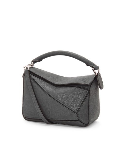 LOEWE（ロエベ）の「パズルバッグ ミニ (ソフトグレインカーフ