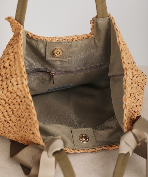 Bou Jeloud（ブージュルード）の「コンビカラーリボン手編みトート（かごバッグ・レディース・ブラック/ベージュ・FREE）」の5枚目の写真
