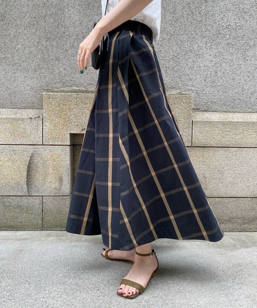 DouDou（ドゥドゥ）の「チェックフレアスカート（スカート・レディース・カーキ/ブラック・FREE）」の2枚目の写真