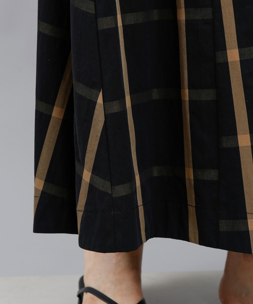 DouDou（ドゥドゥ）の「チェックフレアスカート（スカート・レディース・カーキ/ブラック・FREE）」の5枚目の写真