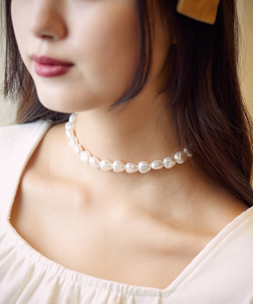 Romansual（ロマンシュアル）の「Romansual/バロックパールチョーカー（ネックレス・レディース・ホワイト・FREE）」の2枚目の写真