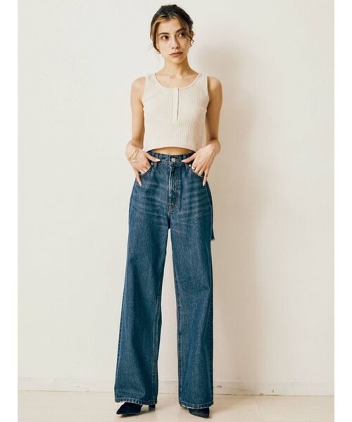 EVRIS(エヴリス)の「フロントボタンタンクトップ(タンクトップ・レディース・アイボリー/グリーン/ブラック・FREE)」の6枚目の写真