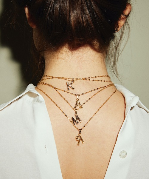 CENE（セネ）の「【CENE】セネ/　[ゴールド]ペタルイニシャルチェーン ネックレス（ネックレス・レディース・K/M/T/S/R/H/E/A/Y・FREE）」の20枚目の写真