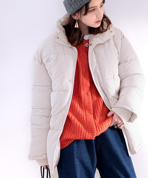 classicalelf(クラシカルエルフ)の「冬の冷え込みに。スタンドネック中綿フェイクダウンジャケット(ダウンジャケット/コート・レディース・ブラック/グレー/アイボリー・MEDIUM/LARGE/X-LARGE)」の18枚目の写真