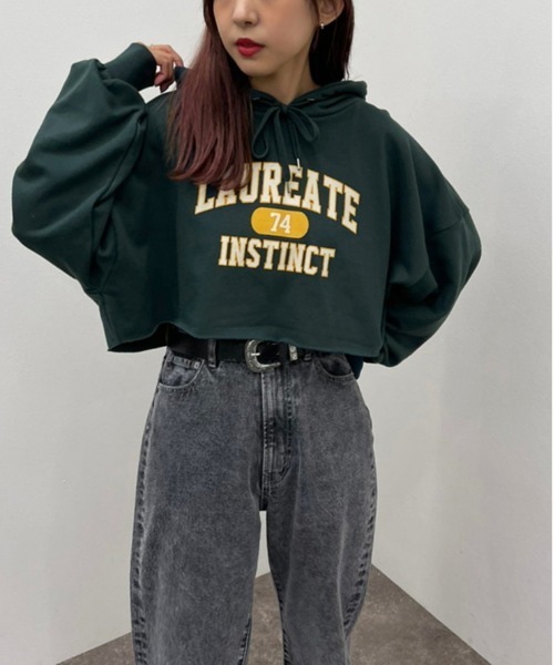 apres jour mignon(アプレジュールミニョン)の「ショートパーカー【ZOZOTOWN限定アイテム】【7PO】(パーカー・レディース・ダークブルー/オートミール/ブラック/ダークグリーン・フリー/X-LARGE)」の3枚目の写真