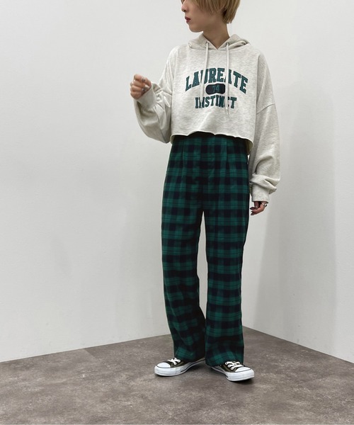 apres jour mignon(アプレジュールミニョン)の「ショートパーカー【ZOZOTOWN限定アイテム】【7PO】(パーカー・レディース・ダークブルー/オートミール/ブラック/ダークグリーン・フリー/X-LARGE)」の9枚目の写真