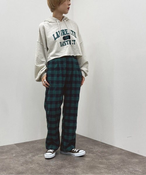 apres jour mignon(アプレジュールミニョン)の「ショートパーカー【ZOZOTOWN限定アイテム】【7PO】(パーカー・レディース・ダークブルー/オートミール/ブラック/ダークグリーン・フリー/X-LARGE)」の10枚目の写真