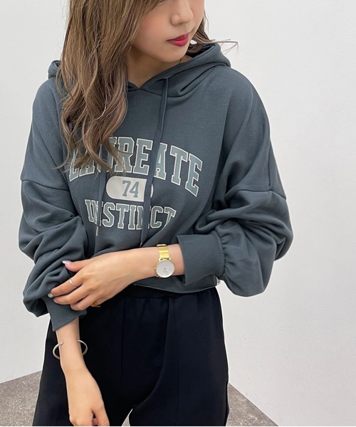 apres jour mignon(アプレジュールミニョン)の「ショートパーカー【ZOZOTOWN限定アイテム】【7PO】(パーカー・レディース・ダークブルー/オートミール/ブラック/ダークグリーン・フリー/X-LARGE)」の12枚目の写真