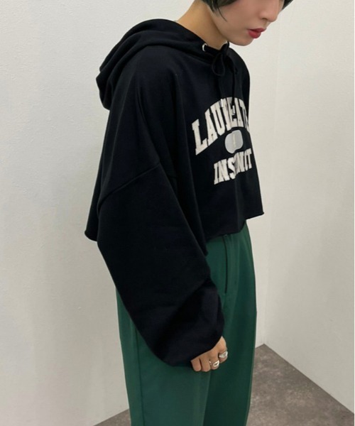 apres jour mignon(アプレジュールミニョン)の「ショートパーカー【ZOZOTOWN限定アイテム】【7PO】(パーカー・レディース・ダークブルー/オートミール/ブラック/ダークグリーン・フリー/X-LARGE)」の21枚目の写真