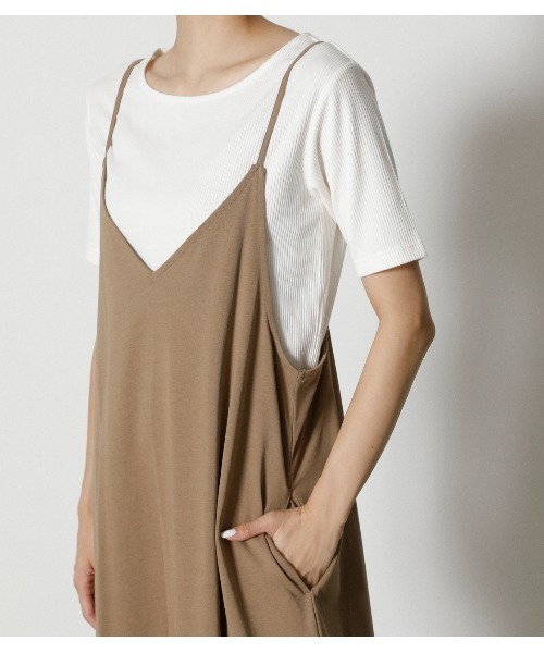 AZUL by moussy（アズールバイマウジー）の「TOPS SET CAMI ONEPIECE / トップスセット キャミワンピース（ワンピース・レディース・ブラック/ダークカーキ/ベージュ・MEDIUM/SMALL）」の20枚目の写真