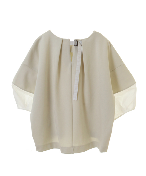 alcali(アルカリ)の「切替変形パフ袖トップス(Tシャツ/カットソー・レディース・アイボリー/ブラック・FREE)」の4枚目の写真