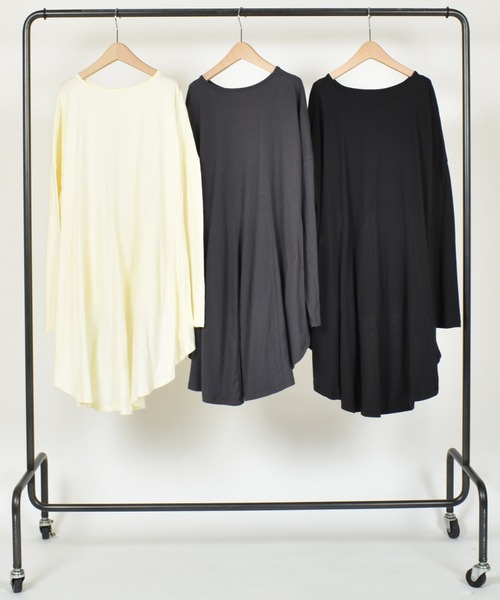 NHT（エヌエイチティー）の「NHT/エヌエイチティー ラウンドフレアーロングTシャツ（Tシャツ/カットソー・レディース・ブラック/グレー・F）」の4枚目の写真