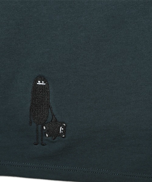 Design Tshirts Store graniph(デザイン ティーシャツ ストア グラニフ)の「モコモコビューティフルシャドー|ビッグシルエットスウェットワンピース(ワンピース・レディース・ブルーグリーン・FREE)」の2枚目の写真