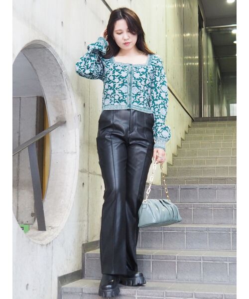 EVRIS（エヴリス）の「フロントボタンジャガードニットトップス（ニット/セーター・レディース・ネイビー/グリーン・FREE）」の16枚目の写真