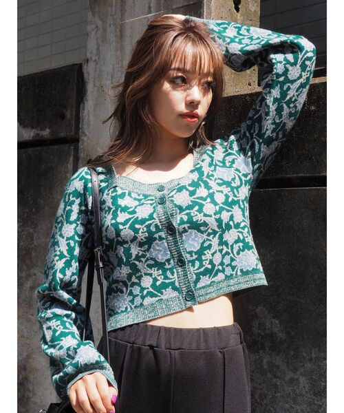 EVRIS（エヴリス）の「フロントボタンジャガードニットトップス（ニット/セーター・レディース・ネイビー/グリーン・FREE）」の5枚目の写真