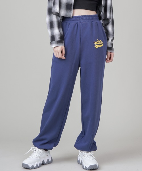 SPINNS（スピンズ）の「HEUREUXロゴ 裏毛スウェットパンツ（スウェットパンツ・レディース・オフホワイト/ネイビー/オートミール/ダークグリーン/ブラック/スミクロ・ONESIZE）」の6枚目の写真