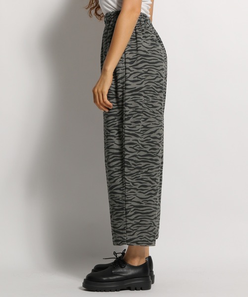 niko and...（ニコアンド）の「ZOOアソートコクーンパンツ（その他パンツ・レディース・チャコール/キャメル/ベージュ/グリーン・MEDIUM/LARGE）」の14枚目の写真