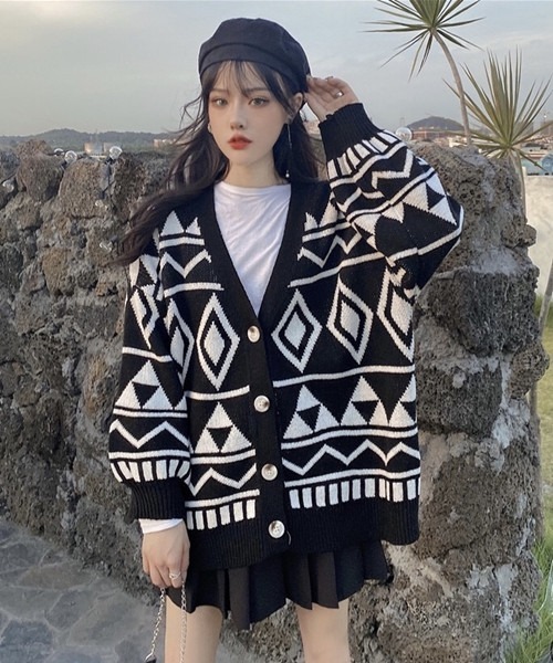 FREE STYLISTS（フリー スタイリスト）の「アーガイル柄ニットカーディガン（ニット/セーター・レディース・ボルドー/ブラック・FREE）」の11枚目の写真