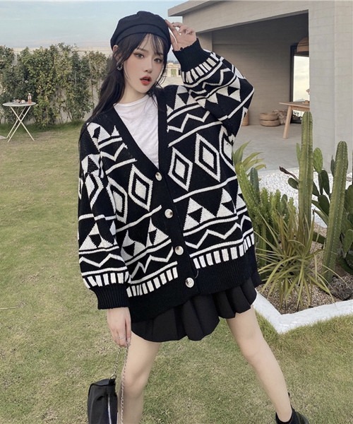 FREE STYLISTS（フリー スタイリスト）の「アーガイル柄ニットカーディガン（ニット/セーター・レディース・ボルドー/ブラック・FREE）」の7枚目の写真