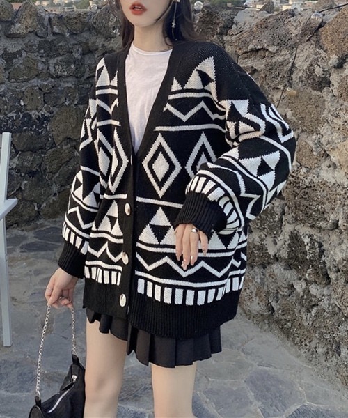 FREE STYLISTS（フリー スタイリスト）の「アーガイル柄ニットカーディガン（ニット/セーター・レディース・ボルドー/ブラック・FREE）」の20枚目の写真