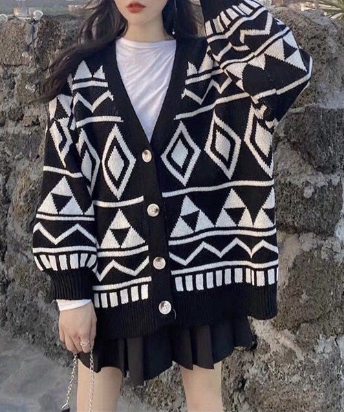 FREE STYLISTS（フリー スタイリスト）の「アーガイル柄ニットカーディガン（ニット/セーター・レディース・ボルドー/ブラック・FREE）」の10枚目の写真