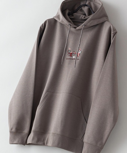 OUTDOOR PRODUCTS APPAREL(アウトドアプロダクツアパレル)の「【OUTDOOR PRODUCTS/アウトドアプロダクツ】防シワ UVカット ポンチ素材使用 CAMPモチーフデザインプルスウェットパーカー イージーケア商品(パーカー・メンズ・カーキ/アイボリー/ブラック/ブルー系その他・MEDIUM/X-LARGE/LARGE)」の4枚目の写真