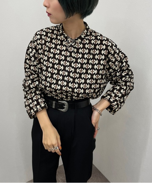 apres jour mignon(アプレジュールミニョン)の「アソート柄バンドカラーシャツ 【ZOZOTOWN限定アイテム】(シャツ/ブラウス・レディース・パープル系その他/ブラック系その他・フリー/X-LARGE)」の3枚目の写真