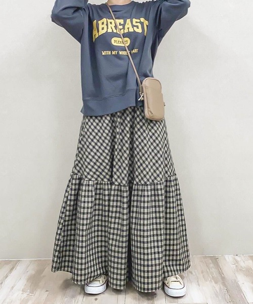 KOBE LETTUCE（コウベレタス）の「カレッジロゴスウェットプルオーバー（スウェット・レディース・オフホワイト/グリーン/チャコール・FREE）」の6枚目の写真